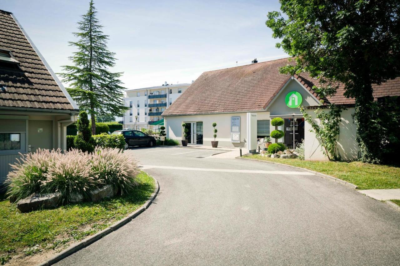 Campanile Geneve - Ferney-Voltaire Hotell Exteriör bild